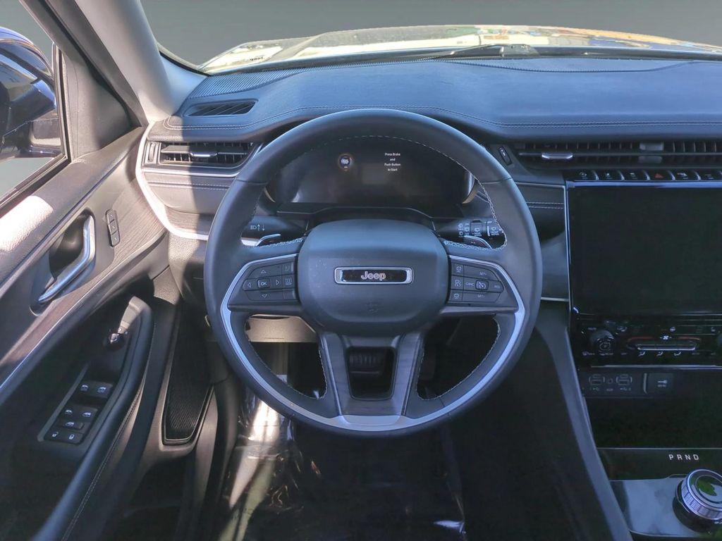 used 2023 Jeep Grand Cherokee car