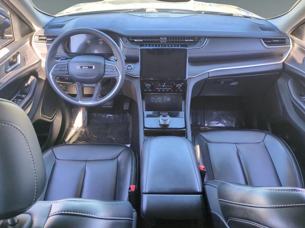 used 2023 Jeep Grand Cherokee car