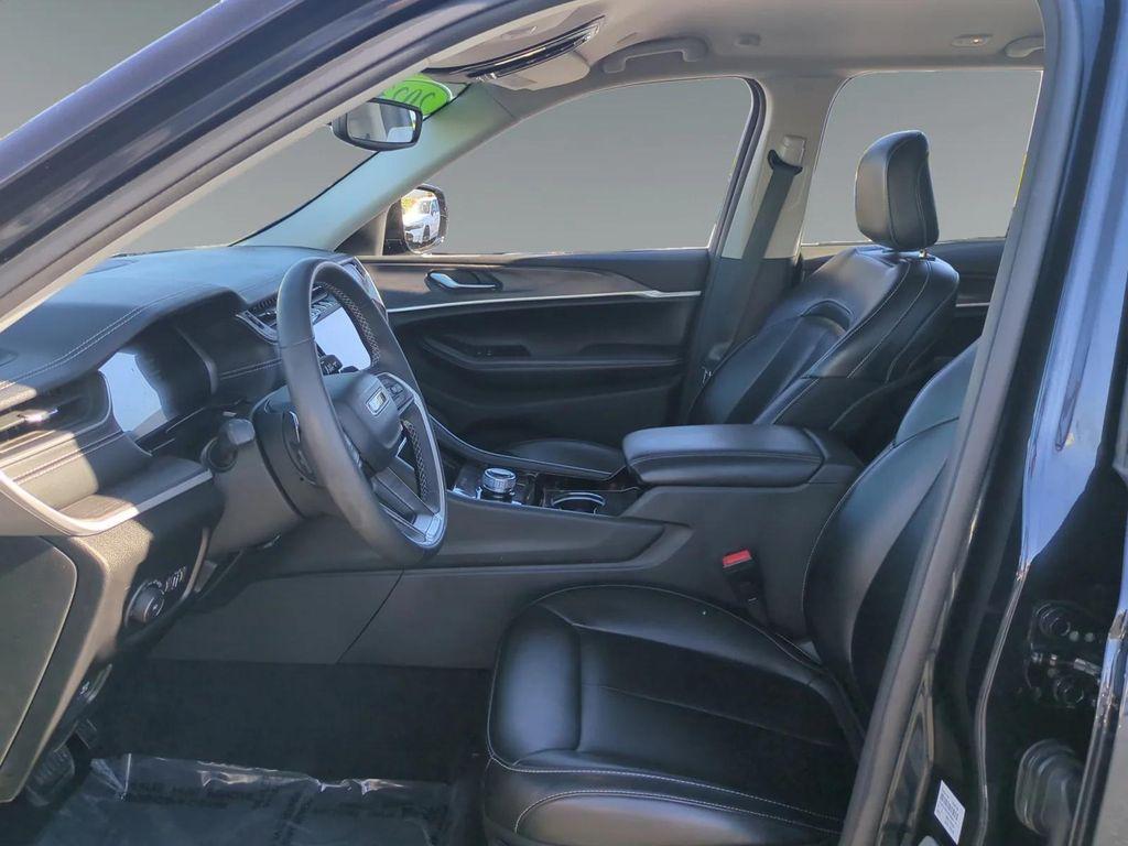 used 2023 Jeep Grand Cherokee car