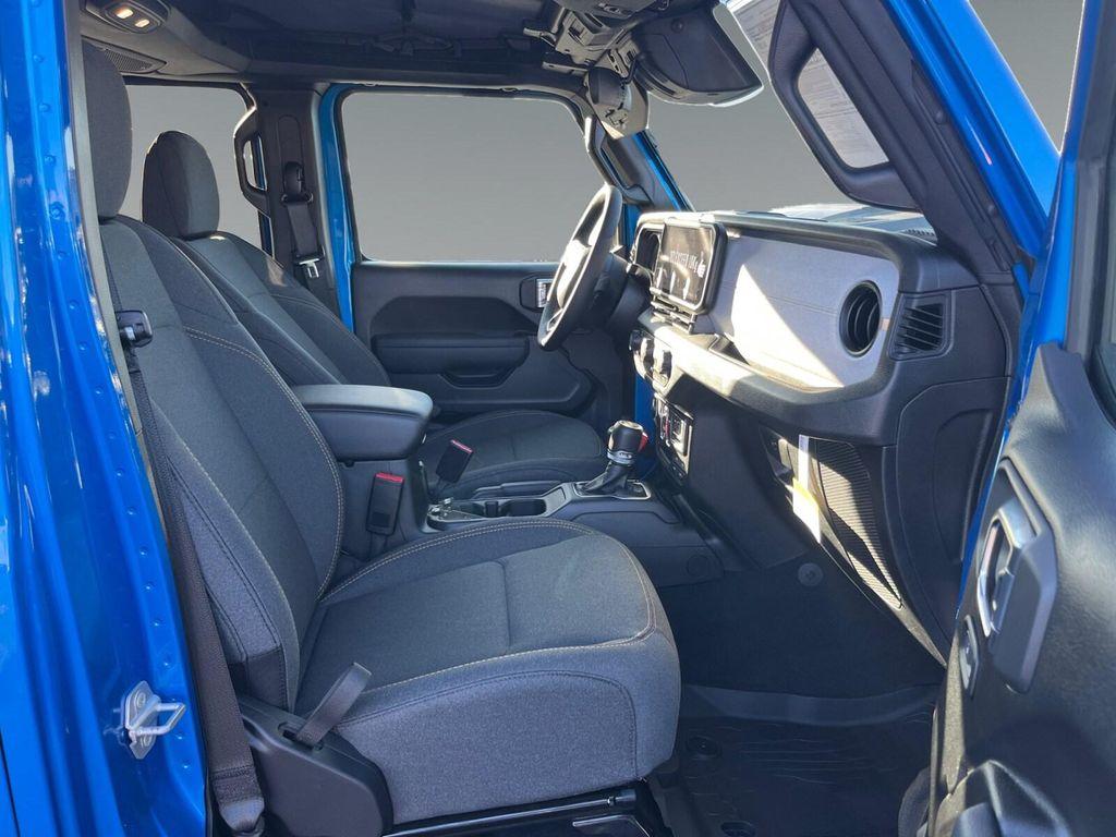 new 2026 Jeep Gladiator car, priced at $50,300