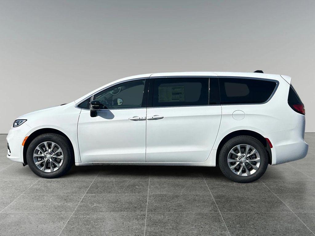 new 2026 Chrysler Pacifica car, priced at $52,505