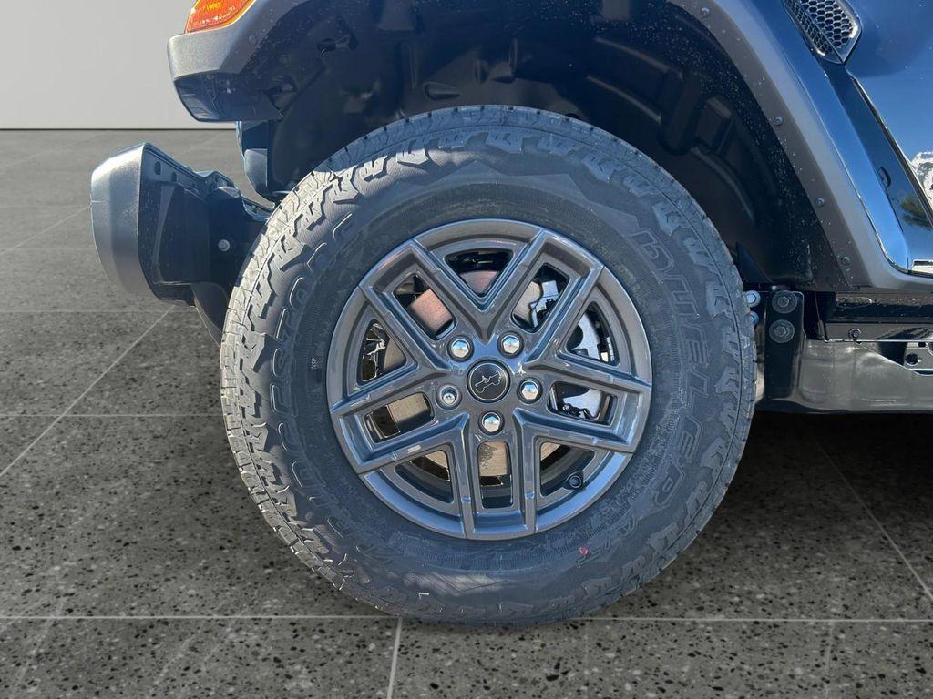 new 2026 Jeep Gladiator car, priced at $50,080