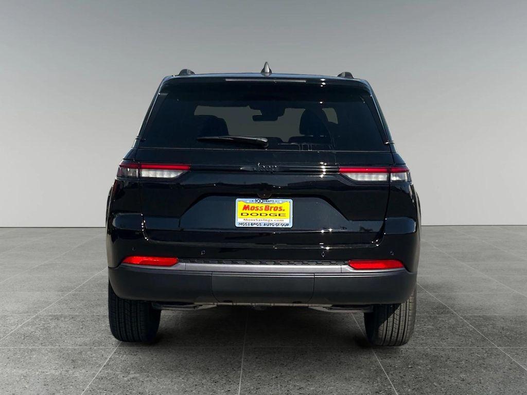 new 2026 Jeep Grand Cherokee car, priced at $46,250