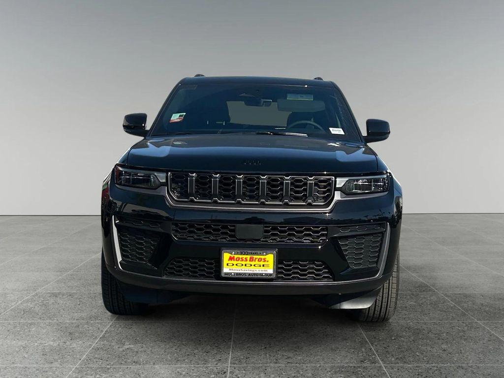 new 2026 Jeep Grand Cherokee car, priced at $46,250