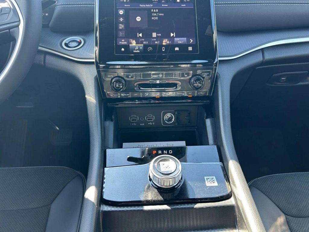 new 2025 Jeep Grand Cherokee L car, priced at $48,530