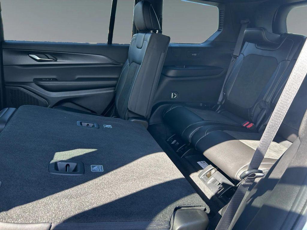 new 2025 Jeep Grand Cherokee L car, priced at $48,530