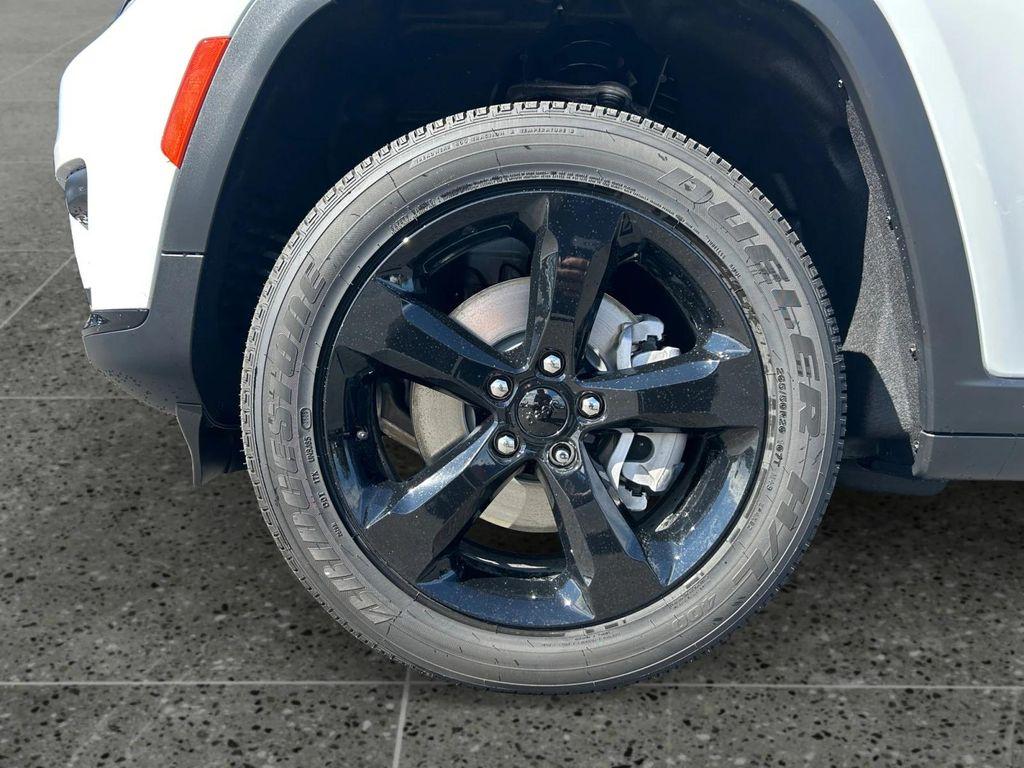 new 2025 Jeep Grand Cherokee L car, priced at $48,530