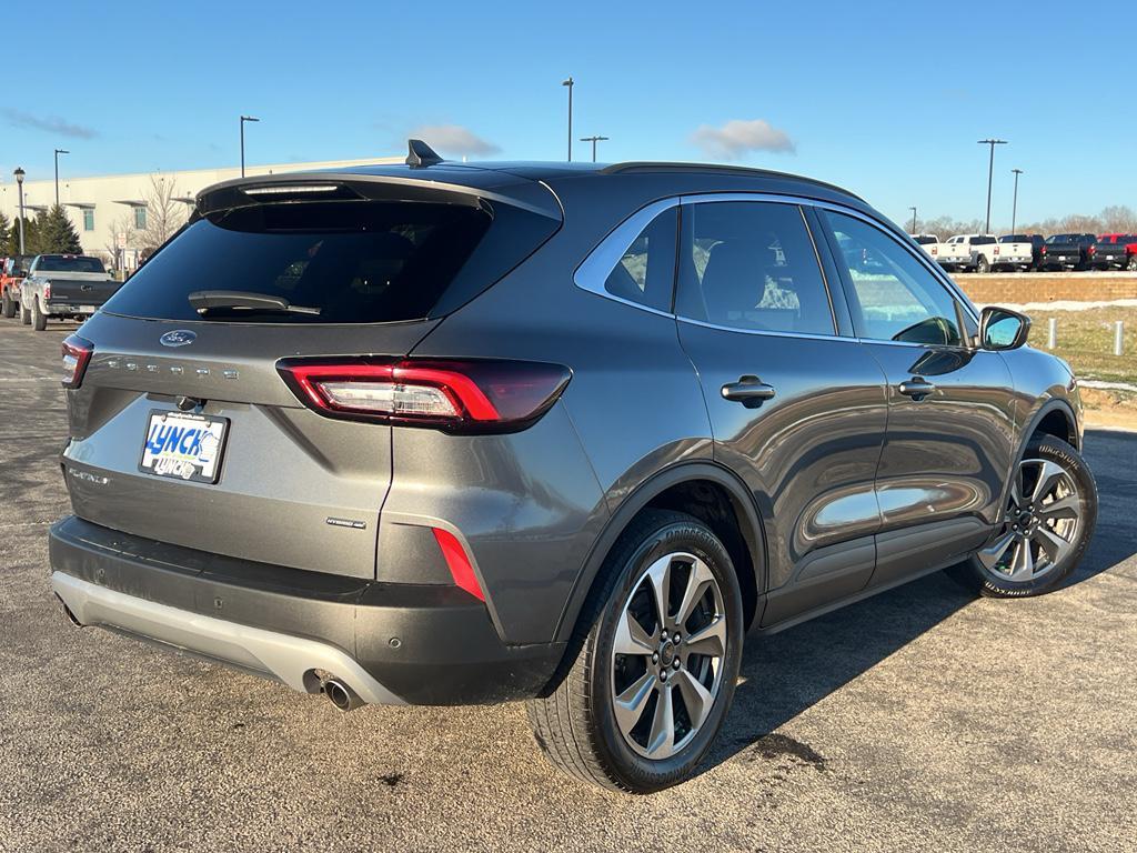 used 2025 Ford Escape car, priced at $28,990