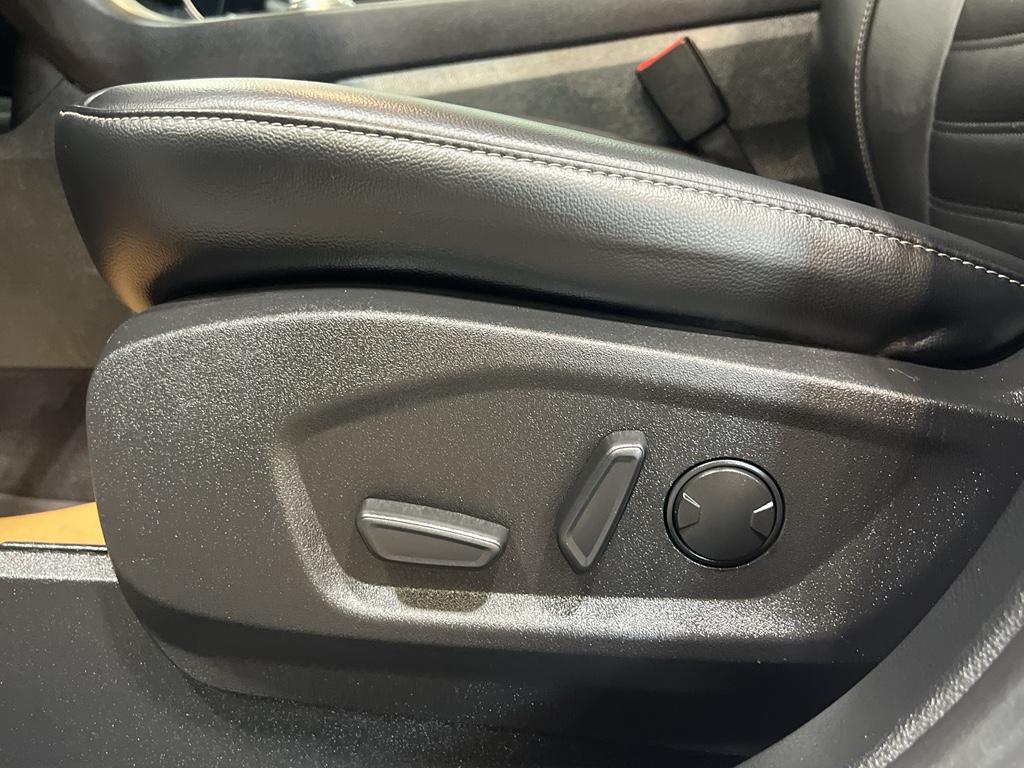 used 2024 Ford Edge car, priced at $27,490