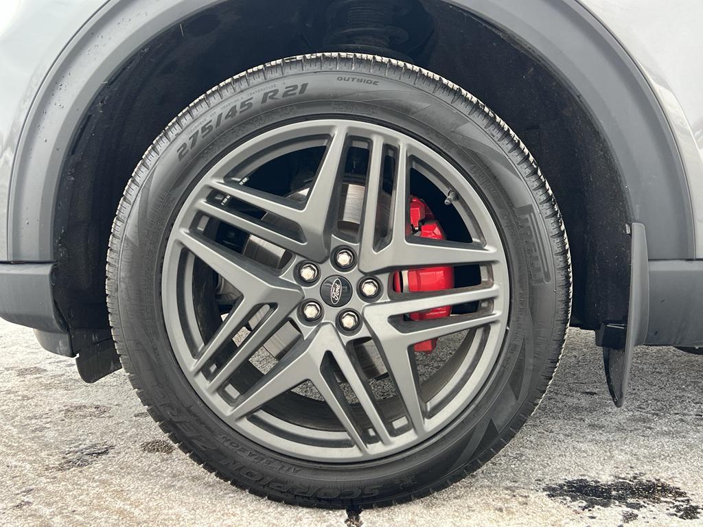 used 2025 Ford Explorer car, priced at $40,990