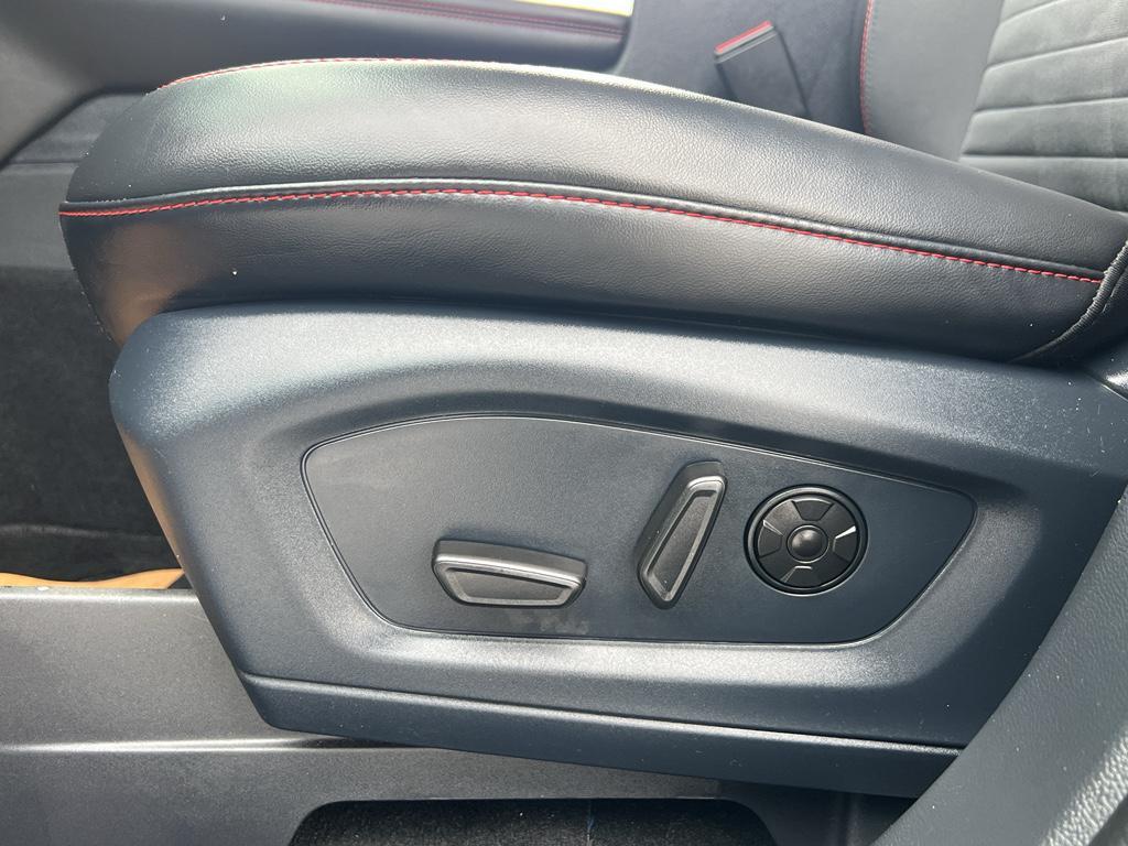 used 2025 Ford Explorer car, priced at $40,990