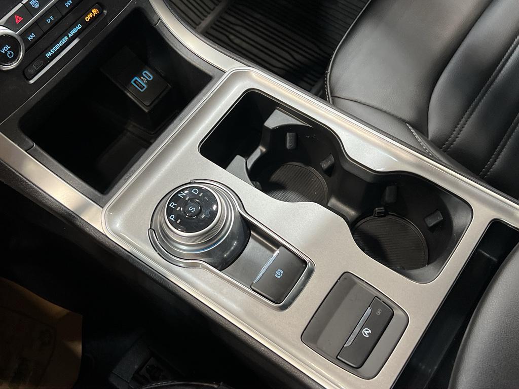 used 2024 Ford Edge car, priced at $26,990