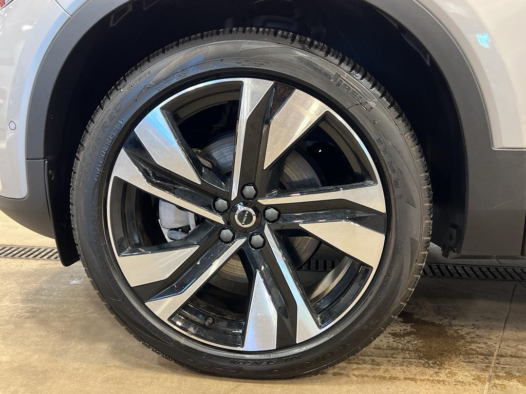 used 2025 Volvo XC40 car, priced at $33,490