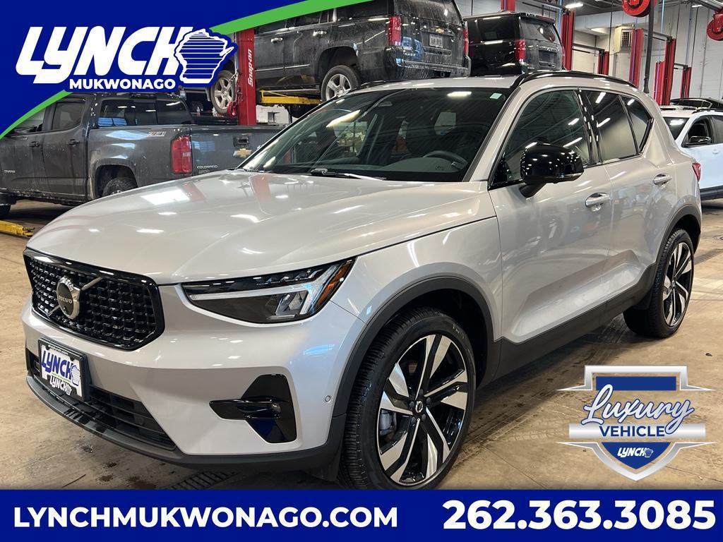 used 2025 Volvo XC40 car, priced at $33,490