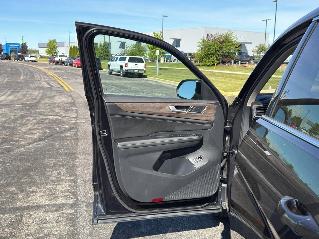used 2024 Volkswagen Atlas car, priced at $41,690