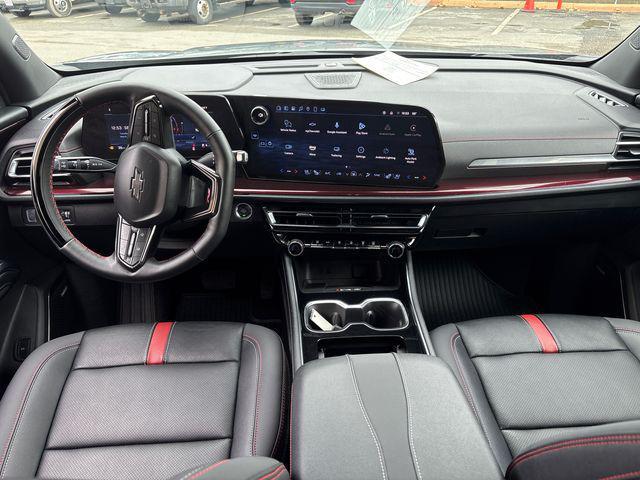 used 2025 Chevrolet Traverse car, priced at $52,567