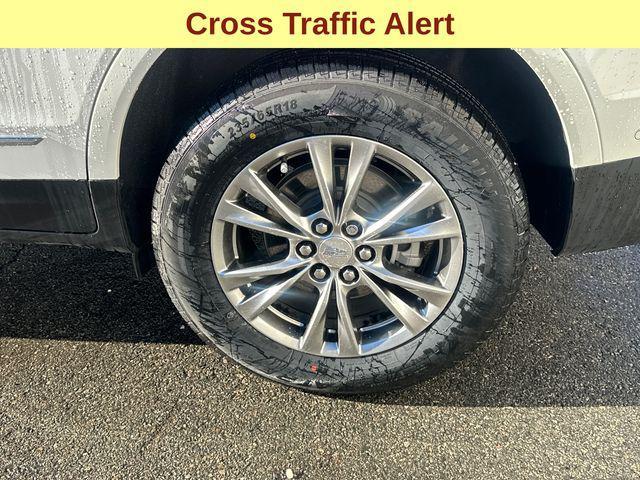 used 2022 Cadillac XT5 car, priced at $31,647