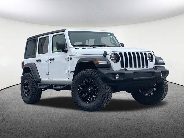used 2022 Jeep Wrangler Unlimited car, priced at $32,347