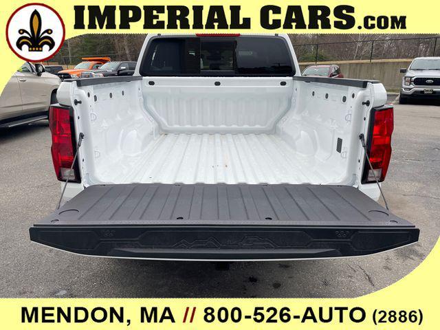 new 2025 Chevrolet Colorado car, priced at $32,275