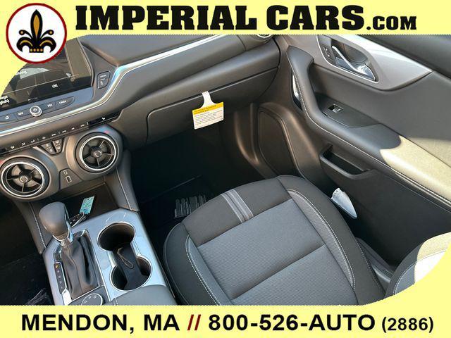 new 2025 Chevrolet Blazer car, priced at $39,458