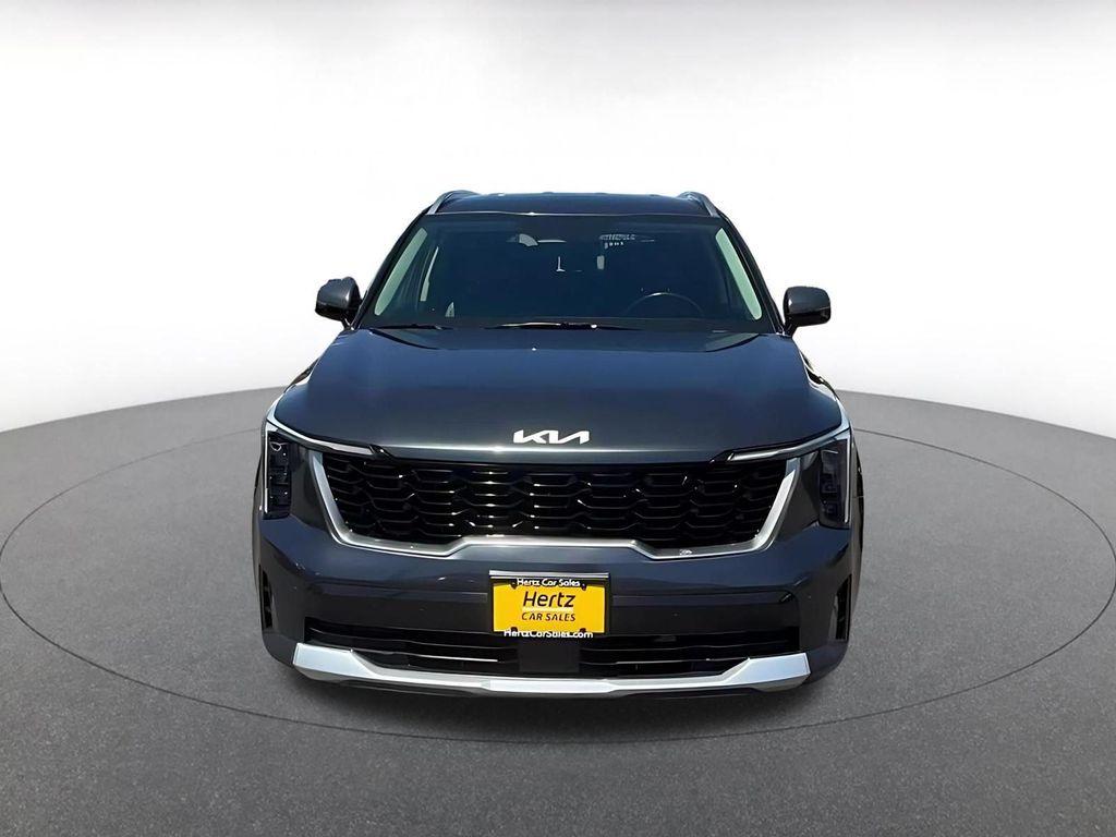 used 2024 Kia Sorento car, priced at $21,898