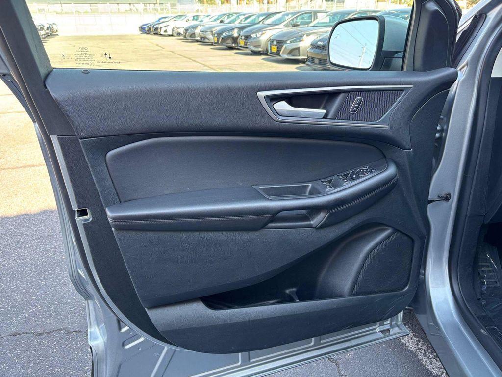 used 2024 Ford Edge car, priced at $18,798