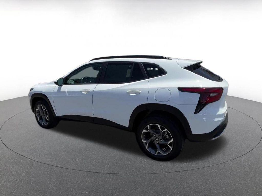 used 2025 Chevrolet Trax car, priced at $20,499