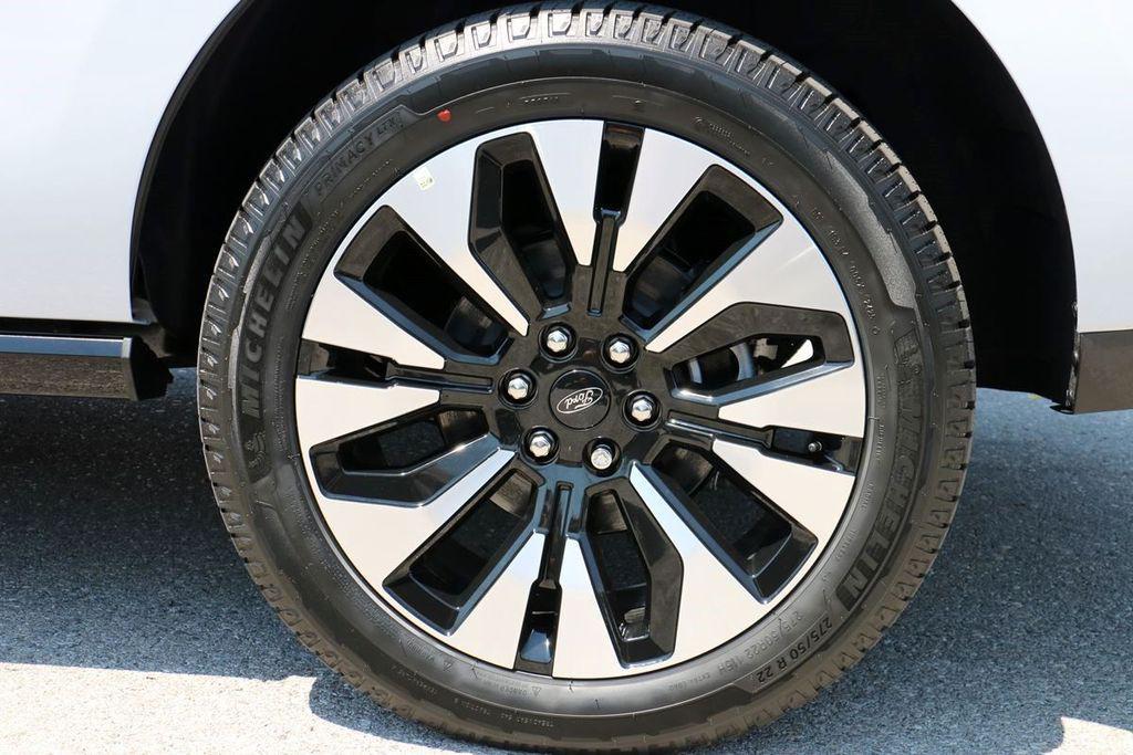 new 2026 Ford Expedition car, priced at $77,872