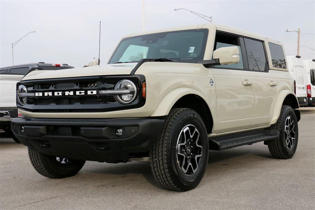 new 2025 Ford Bronco car, priced at $49,375