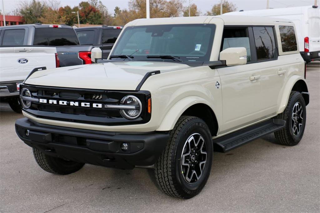 new 2025 Ford Bronco car, priced at $49,375