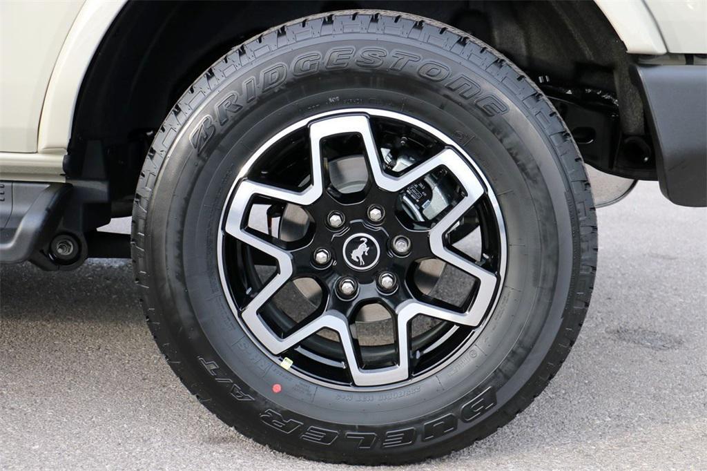 new 2025 Ford Bronco car, priced at $49,375