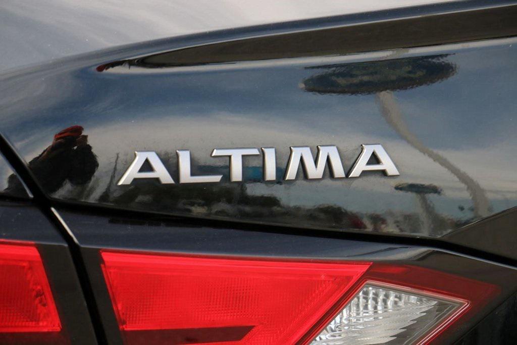 used 2023 Nissan Altima car, priced at $15,995