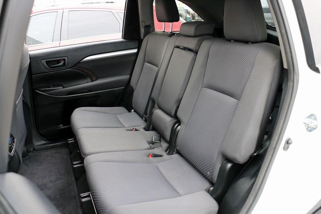 used 2015 Toyota Highlander car, priced at $15,995