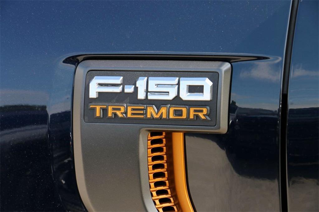 new 2025 Ford F-150 car, priced at $59,808