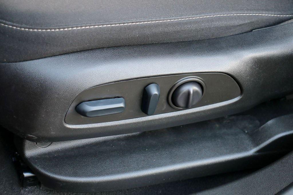 used 2022 GMC Acadia car, priced at $17,495