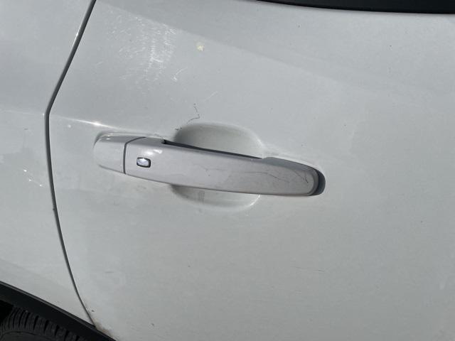 used 2025 Chevrolet Blazer car, priced at $24,900