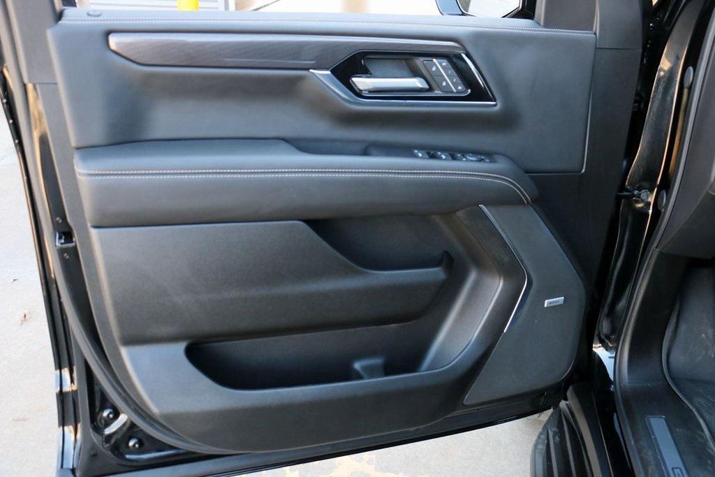 used 2025 GMC Yukon XL car, priced at $64,995