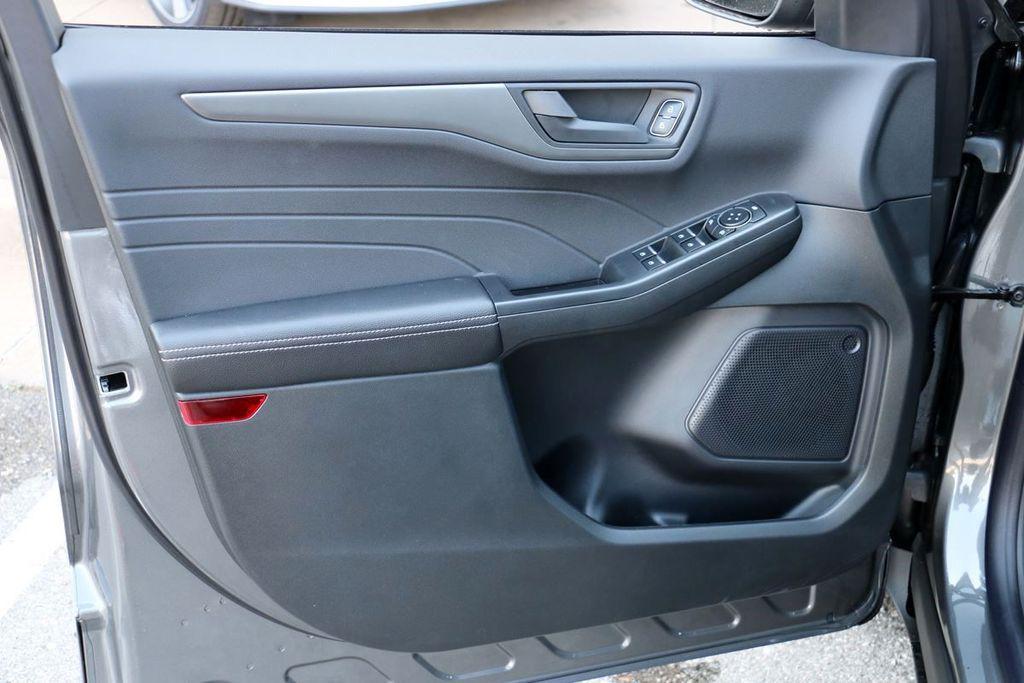 new 2026 Ford Escape car, priced at $25,400