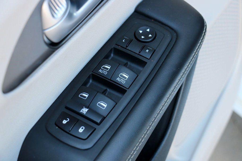 used 2024 Chrysler Pacifica Hybrid car, priced at $23,495