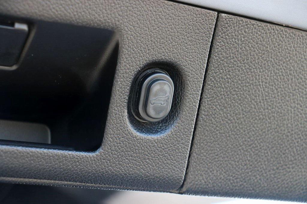 used 2017 GMC Yukon car, priced at $22,900