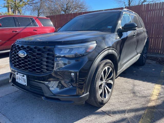 used 2025 Ford Explorer car, priced at $37,921