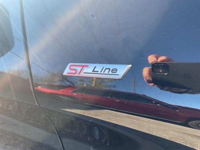 used 2025 Ford Explorer car, priced at $37,921