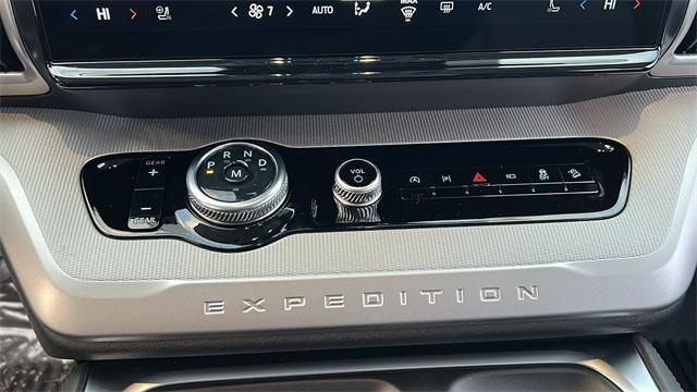 new 2025 Ford Expedition Max car, priced at $71,037