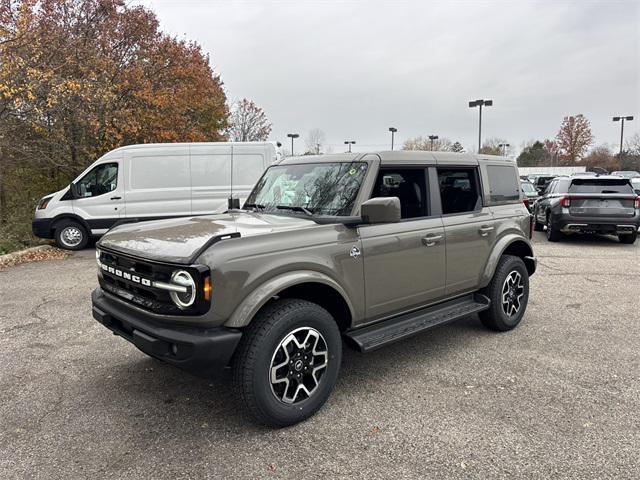 new 2025 Ford Bronco car, priced at $47,392