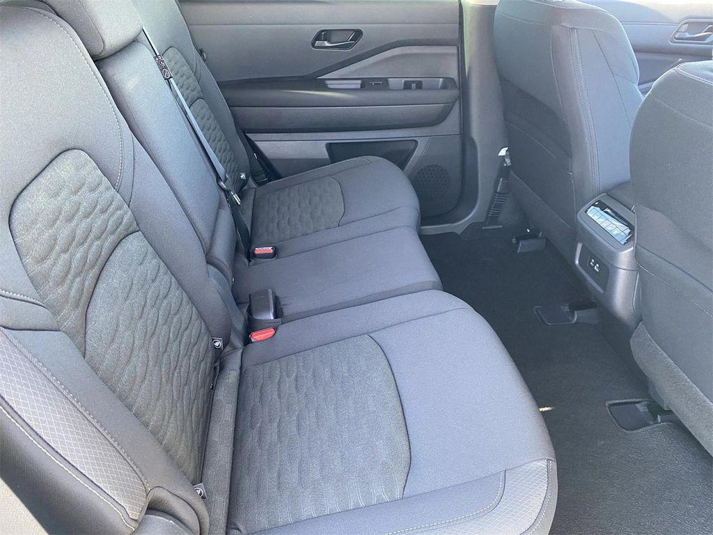 new 2025 Nissan Pathfinder car, priced at $32,375