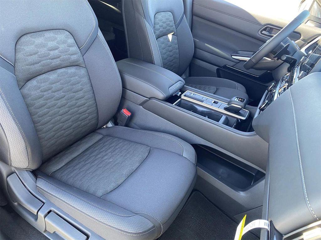 new 2025 Nissan Pathfinder car, priced at $32,375