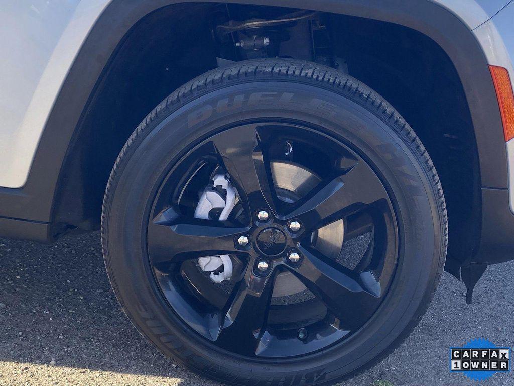 used 2023 Jeep Grand Cherokee car, priced at $31,969