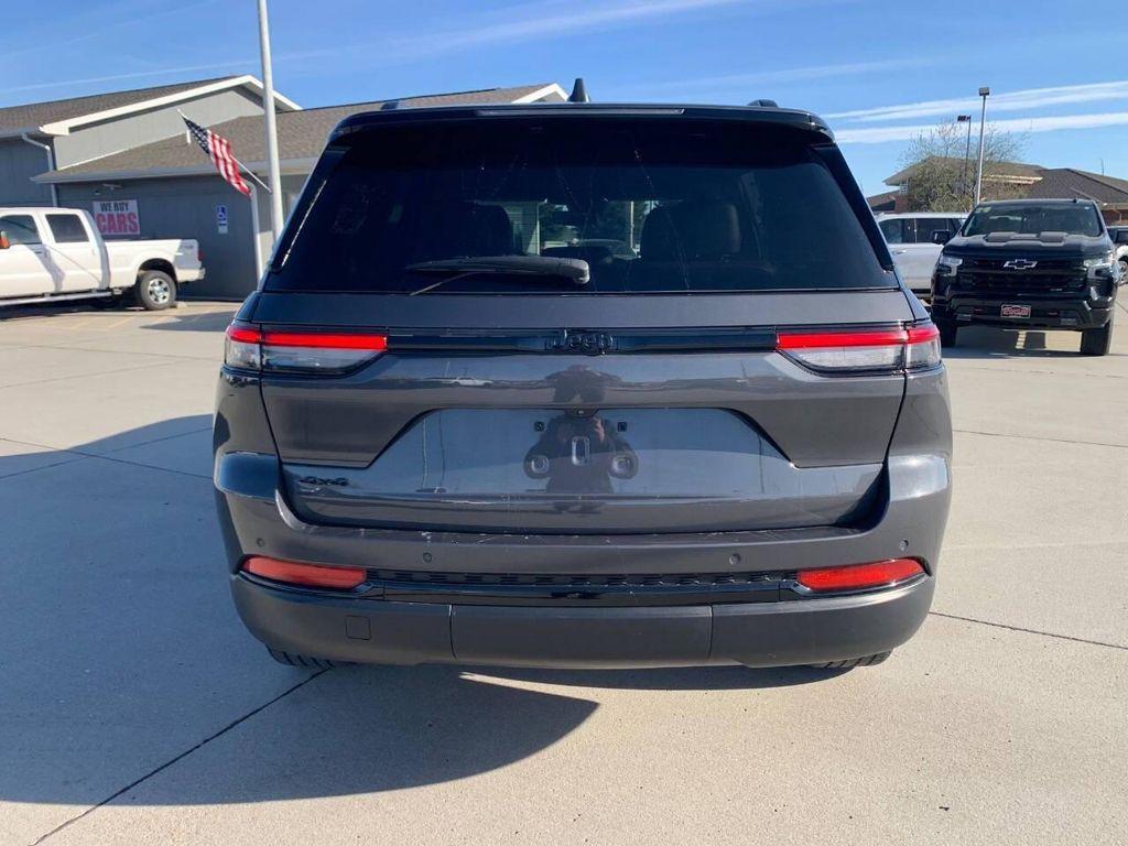 used 2024 Jeep Grand Cherokee car, priced at $33,995