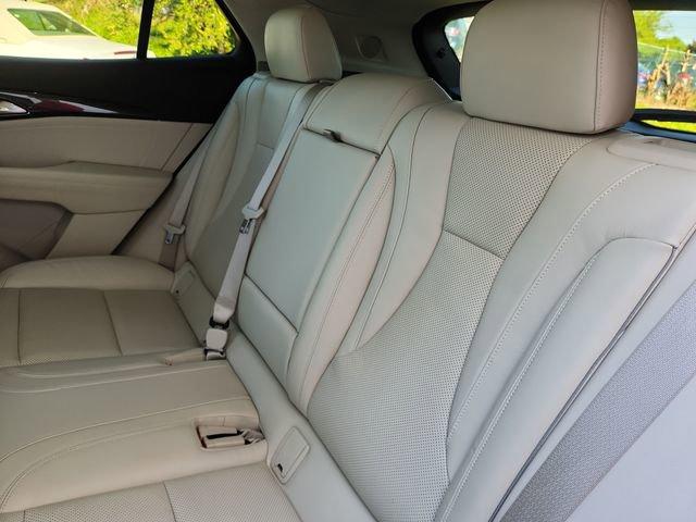 used 2021 Buick Envision car, priced at $22,158