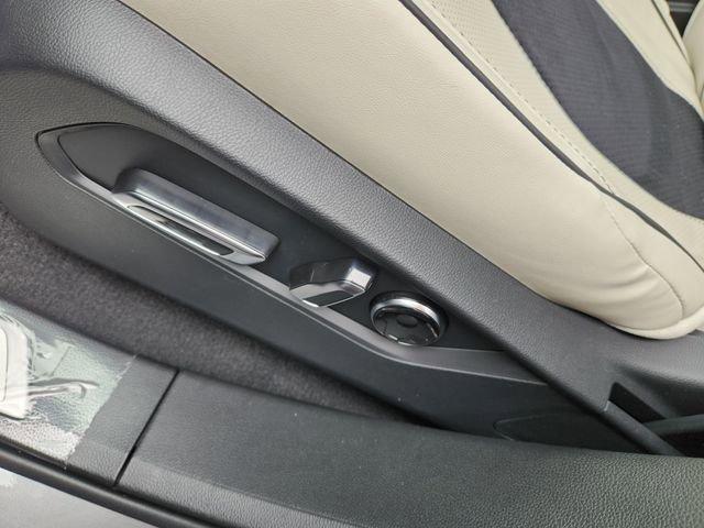 new 2026 Acura RDX car, priced at $53,000